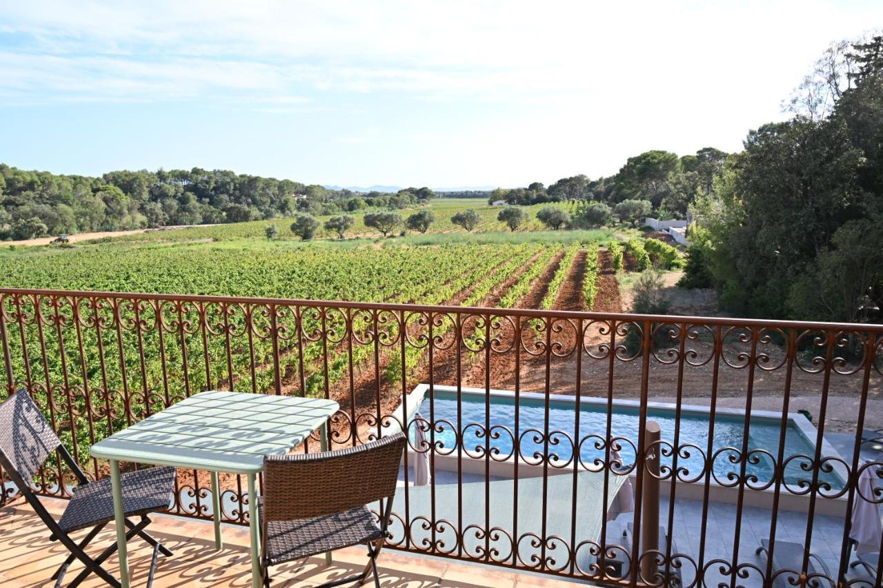 Sous Les Pins Gites Et Chambres D'Hotes La Londe-les-Maures Exterior photo